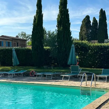 Borgo Tignano 아파트 *