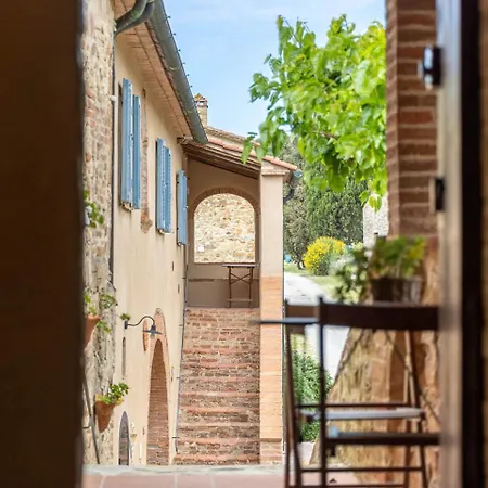 Borgo Tignano *