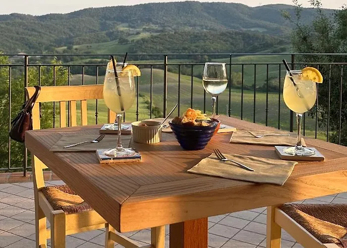Borgo Tignano * Casole dʼElsa