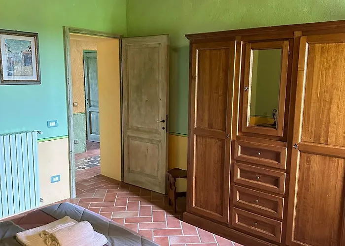 Borgo Tignano Casole dʼElsa