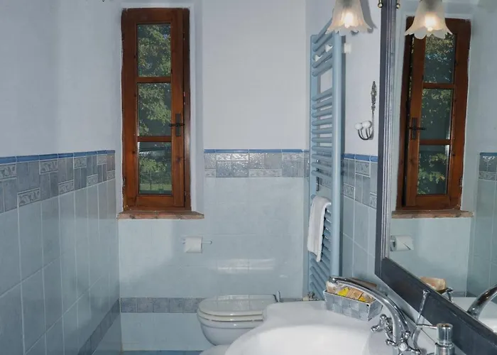 Borgo Tignano * Casole dʼElsa