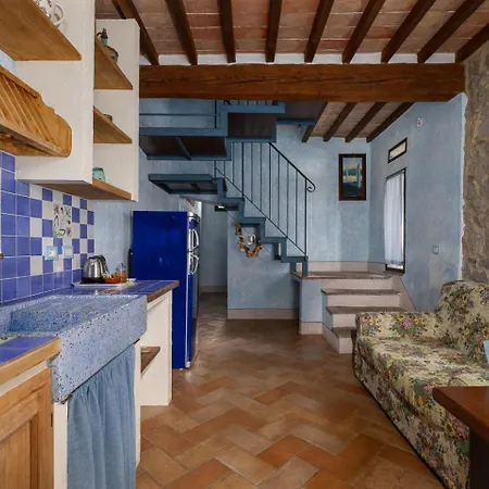 Borgo Tignano * Casole dʼElsa